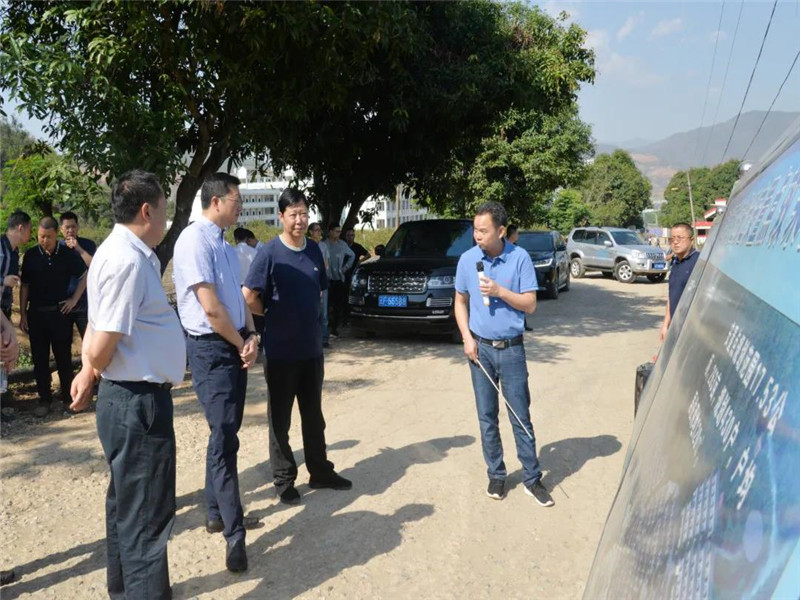 李朝伟一行到峨山县调研云南绿色钢城推进情况
