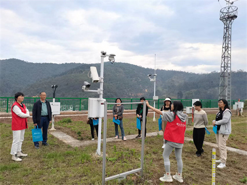 145510iym7v4am8lm11se9.jpg 145510iym7v4am8lm11se9.jpg