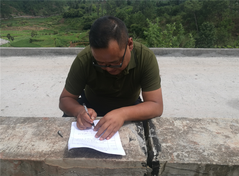 塔甸镇总河长施仲彪到亚尼水库开展巡查 - 工作动态 - 峨山县人民政府
