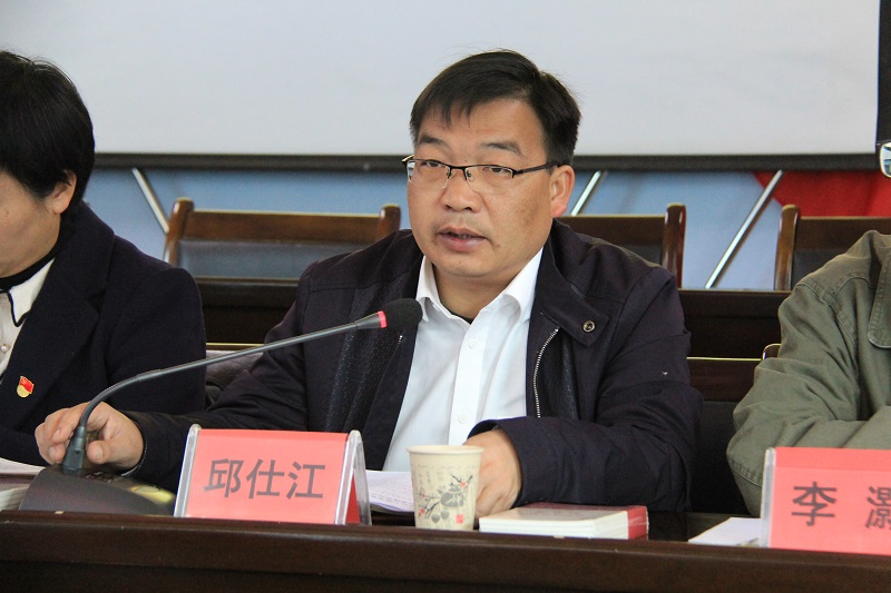 邱仕江.JPG