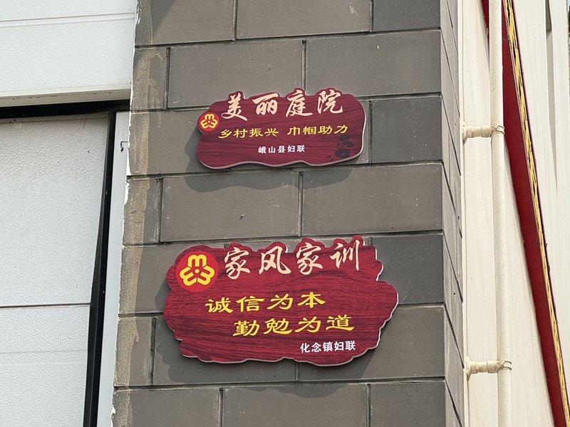 c55050fb4bd19f5cbe69f7e808d94e4.jpg