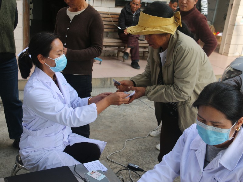 IMG_4305.jpg IMG_4305.jpg