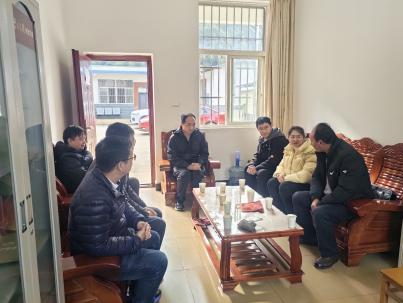 第1 期   县人民医院院区党总支驻村工作队员接替 .jpg