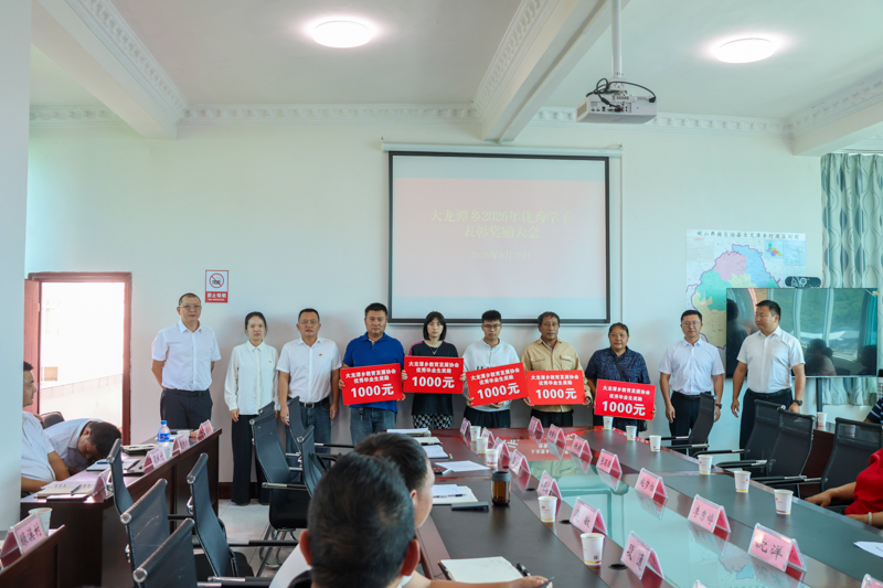 CY4A2208.jpg CY4A2208.jpg